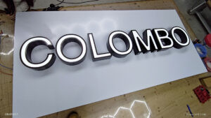 blog-sign-by-graphics-enseigne-lumineuse-black-and-white-bassin-arcachon-bordeaux